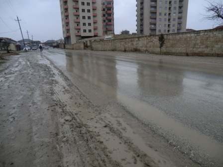 Mehdiabadda yol adına rəzalət... Mehdiabadda yol adına rəzalət...