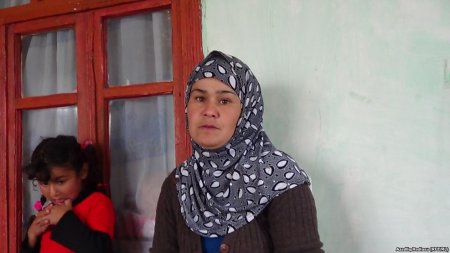 Masallıda 3 uşağı ilə Allahın ümidinə qalan Dövlətova dövlətdən kömək istəyir Masallıda 3 uşağı ilə Allahın ümidinə qalan Dövlətova dövlətdən kömək istəyir