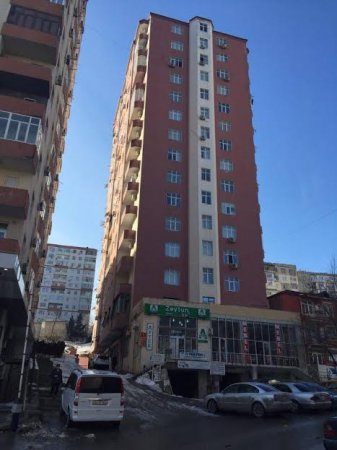 “Hacıbala bizdən binanın istismar aktını təsdiq etmək üçün mənzillər istəyir…” “Hacıbala bizdən binanın istismar aktını təsdiq etmək üçün mənzillər istəyir…”