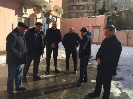 “Hacıbala bizdən binanın istismar aktını təsdiq etmək üçün mənzillər istəyir…” “Hacıbala bizdən binanın istismar aktını təsdiq etmək üçün mənzillər istəyir…”