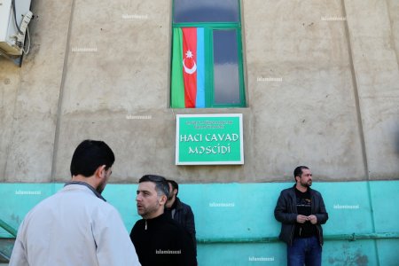 Bu adamlar Azərbaycanın bayrağının rənglərini də dəyişirlərsə... Bu adamlar Azərbaycanın bayrağının rənglərini də dəyişirlərsə...