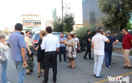 “Xəzər вЂ“ Servis” MMC sakinləri yenə çölə tökdü...