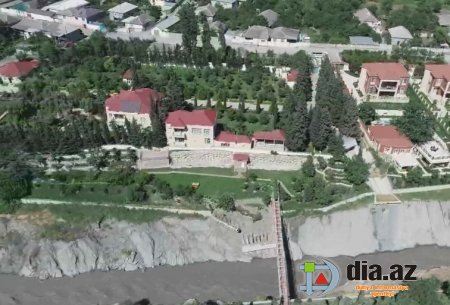 Elxan Süleymanov Göyçay çayının məcrasını dəyişdirir Elxan Süleymanov Göyçay çayının məcrasını dəyişdirir