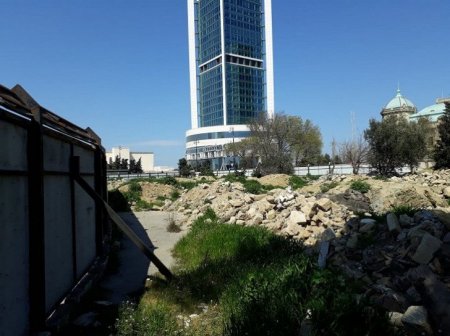 Keçmiş nazirlə bağlı ilginc iddialar... Keçmiş nazirlə bağlı ilginc iddialar...