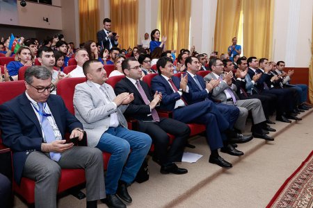 Fuad Muradovdan keçmiş deputata vəfa borcu... Fuad Muradovdan keçmiş deputata vəfa borcu...