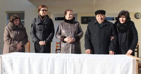 Ülviyyə Ağayeva seçki qanunu necə pozur? Ülviyyə Ağayeva seçki qanunu necə pozur?