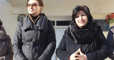 Ülviyyə Ağayeva seçki qanunu necə pozur? Ülviyyə Ağayeva seçki qanunu necə pozur?