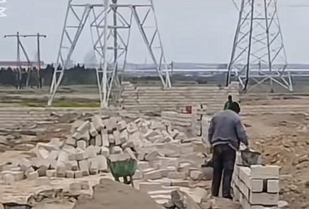 Adil Əliyev XARÜQƏLƏR YARADIR...