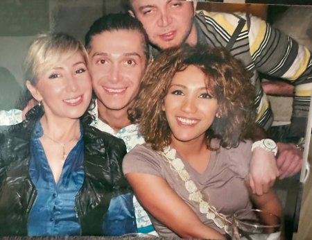 Xalq artisti arxivini tökdü ortaya...